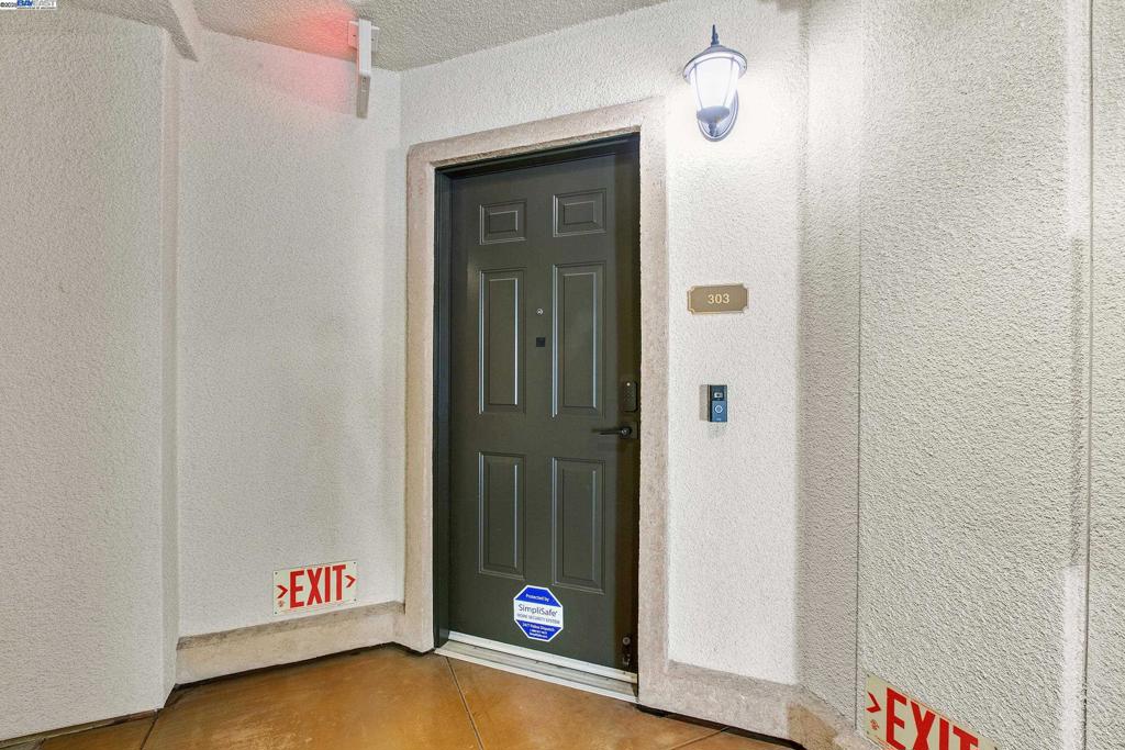 800 S Abel St 303