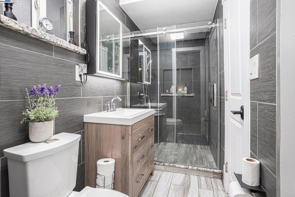 WOODLAND ESTATES - Residential