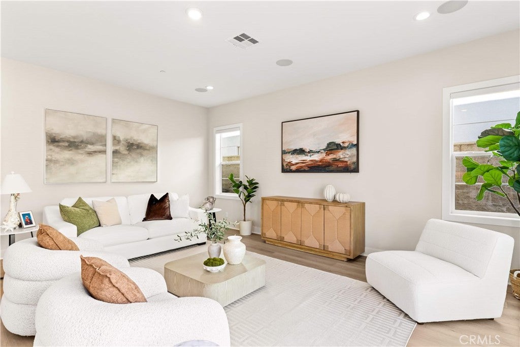 100 Walworth, Lake Forest CA 92630 - Photo 15