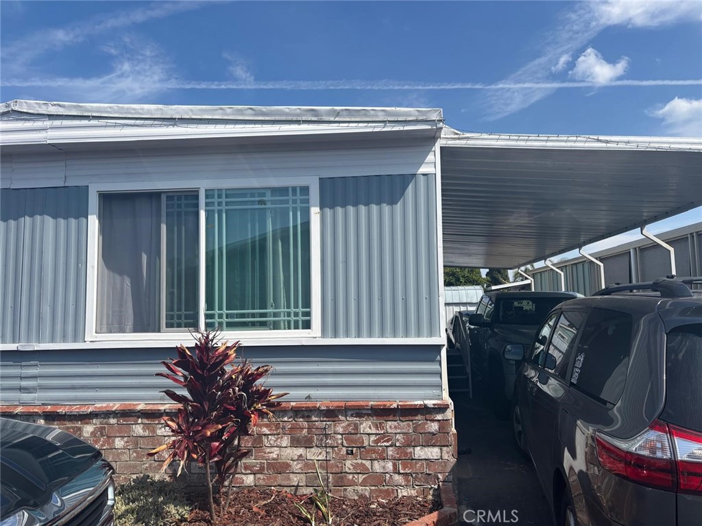 12861 West St 162