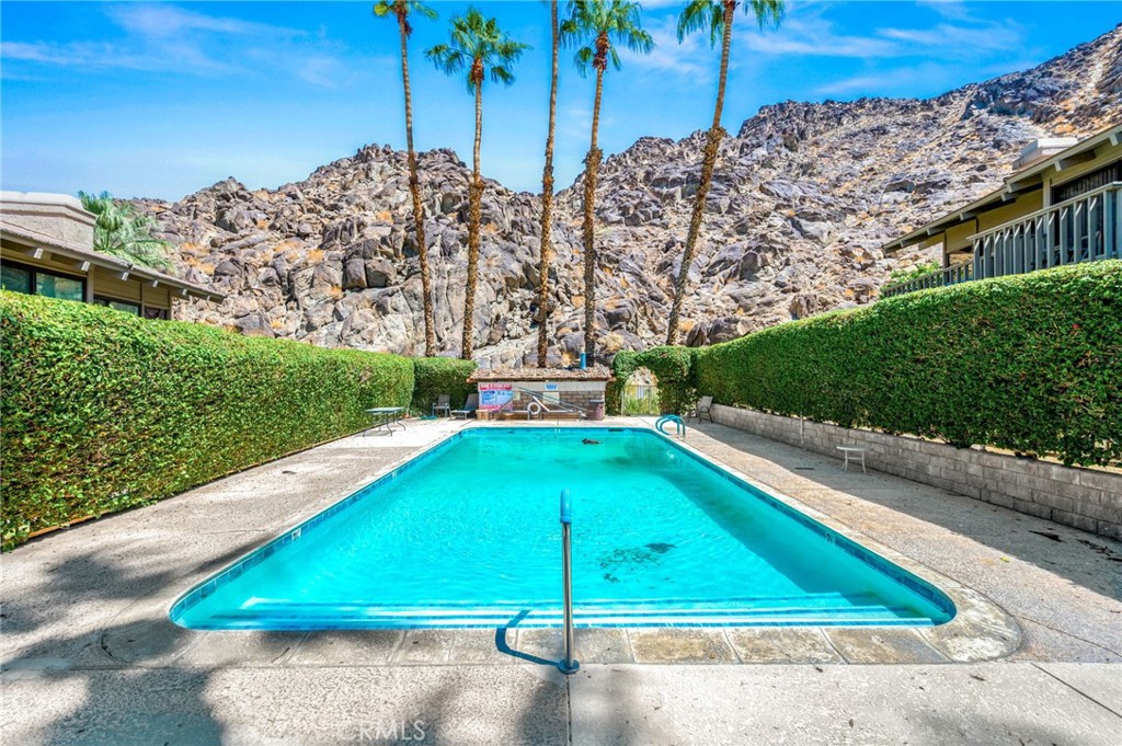 Mountain Cove (32514) - Residential