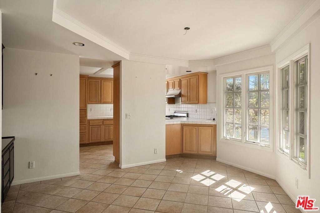 Photo of 16801 W Sunset Boulevard, Los Angeles, CA 90272 (MLS # 26887601)
