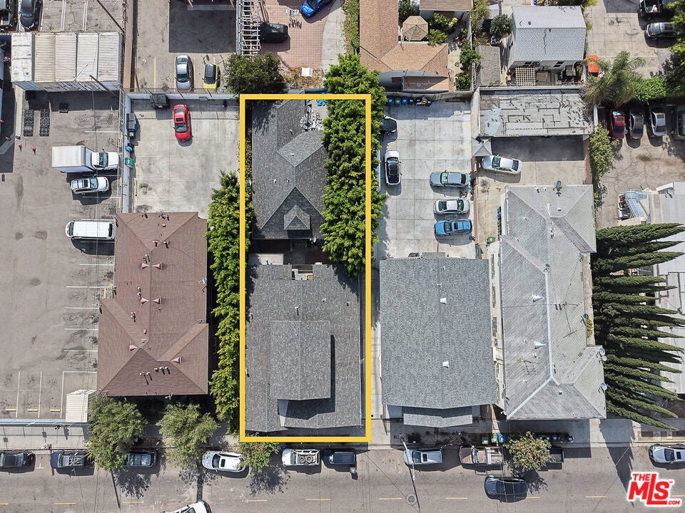 1237 Fedora Street