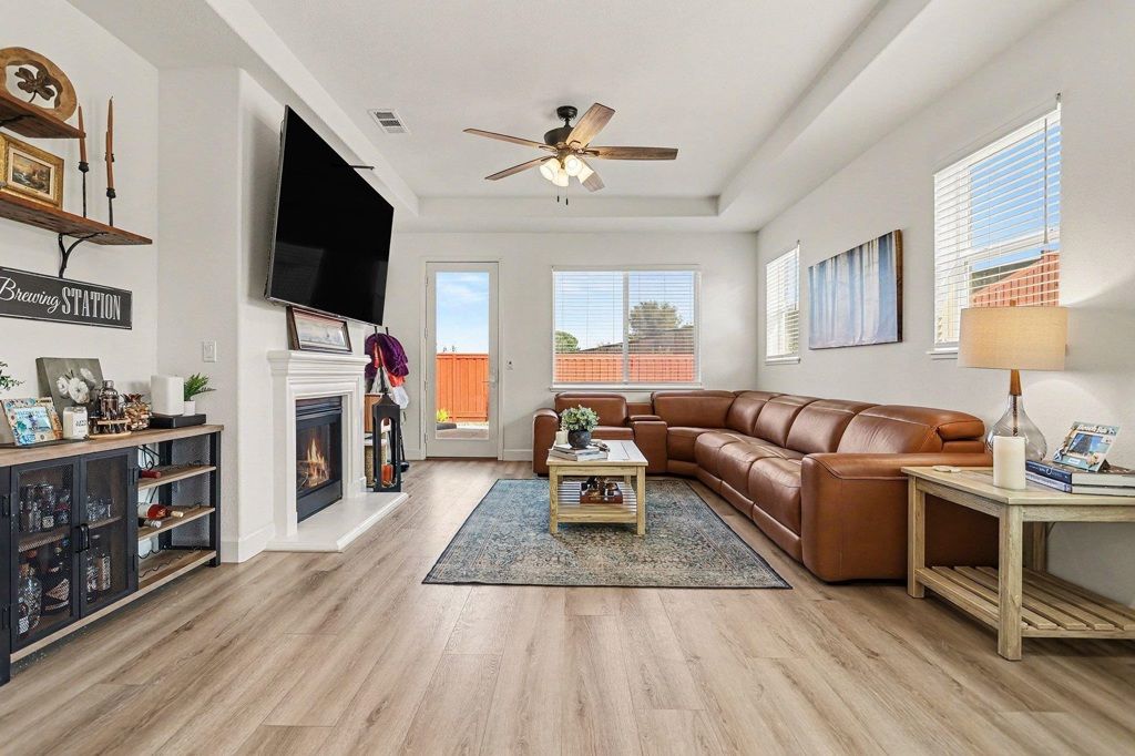 Photo of 3033 3033 Honeycomb Ct, Antioch, CA 94509 (MLS # 41123112)