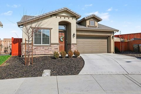 Photo of 3033 Honeycomb Ct, Antioch, CA 94509 (MLS # 41123112)