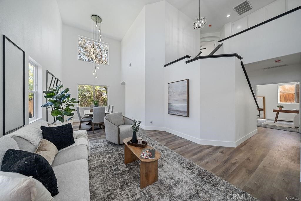 41258 Pine Tree Circle