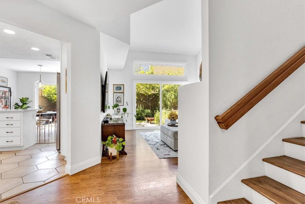 listing image 130723232326969799718