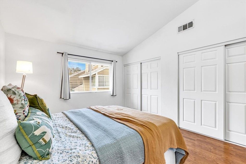 listing image 130720926725023566640