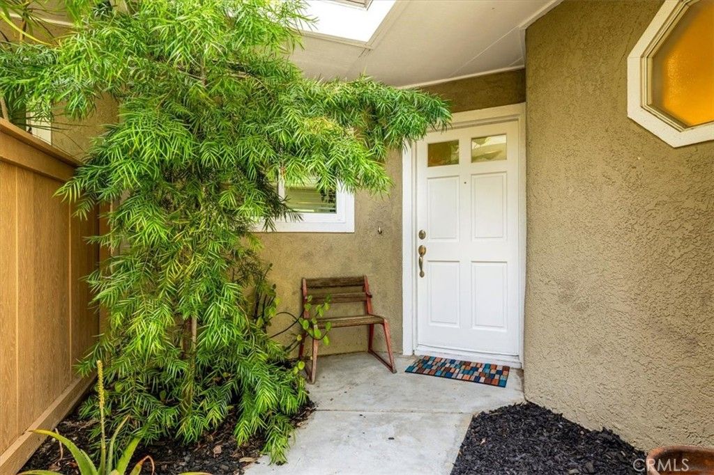 listing image 130723851512972323676