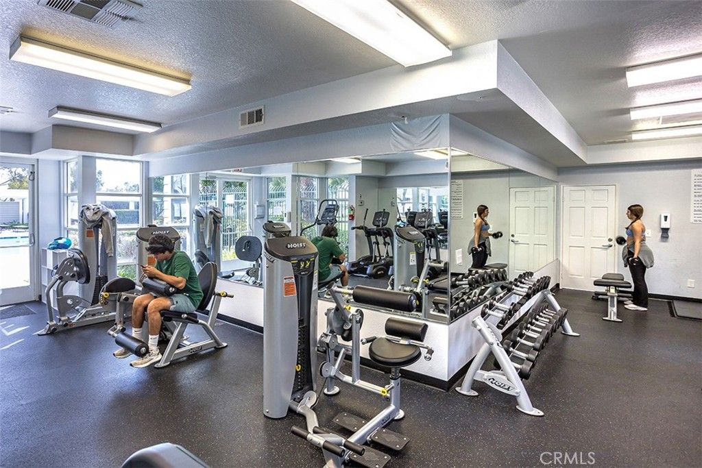 listing image 130720309016948967661