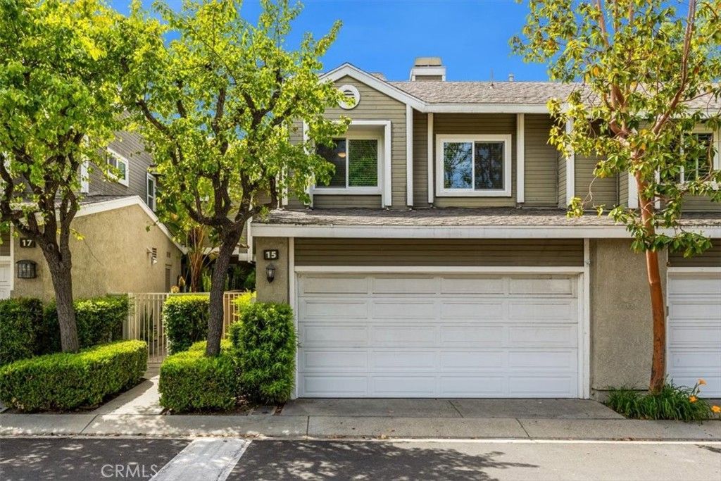 listing image 130727985604252845706