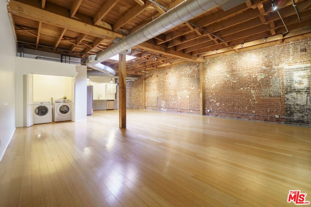 Photo of 500 Molino Street #206, Los Angeles, CA 90013 (MLS # 25631497)