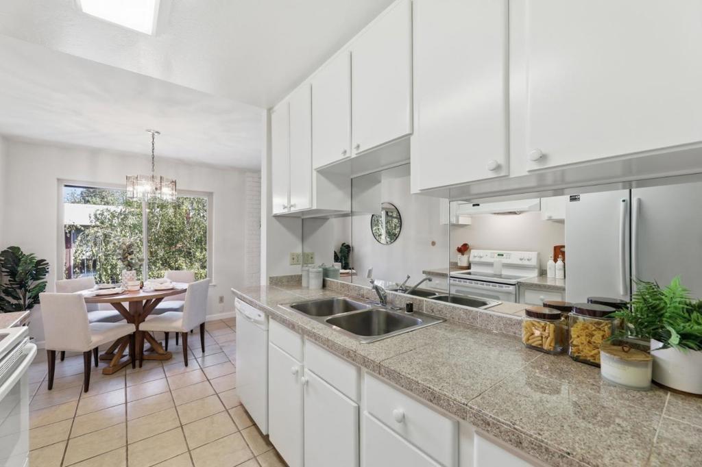 100 E Middlefield Road 6G