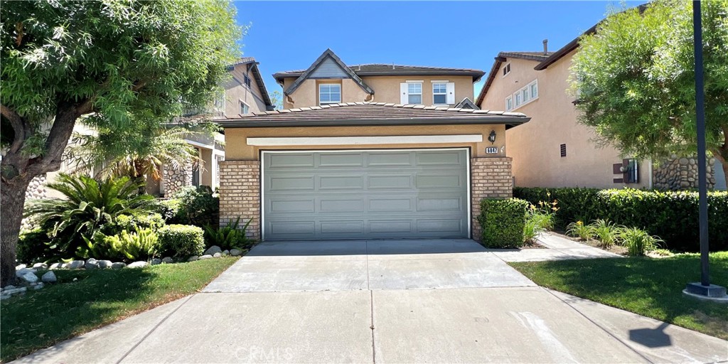 This bright and well-maintained 3-bedroom, 2.5-bathroom home is located in the private Cypress Creek Community. The home features an open floor plan with wood laminate and tile flooring throughout the first floor, a spacious kitchen with quartz countertops and brand new stainless steel appliances, and a master suite with dual sinks, a soaking tub, and separate shower. Enjoy the convenience of an indoor laundry room next to the attached 2-car garage and a cozy, low-maintenance backyard perfect for entertaining. Community amenities include a pool, spa, clubhouse, and a children’s play area. Ideally situated close to shopping centers, restaurants, and major freeways (60/71/91), this home offers exceptional value and is move-in ready. Don’t miss out—schedule a private tour today!