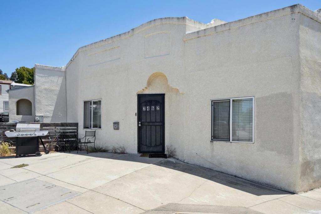 2462 Taylor Avenue