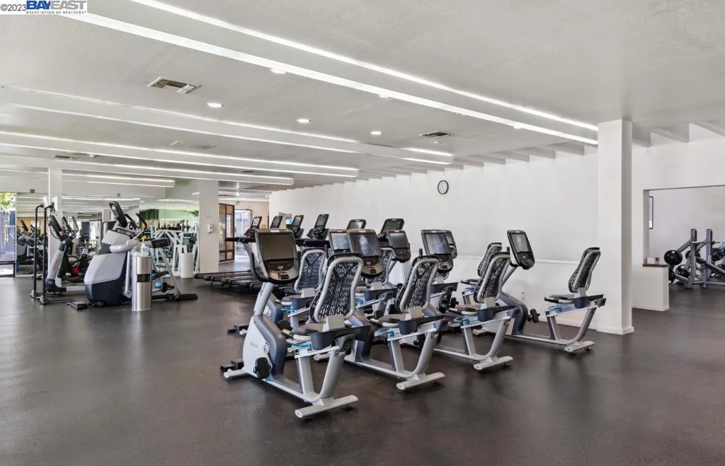 Alameda, California 94502, United States, ,Commercial,Pending,69797