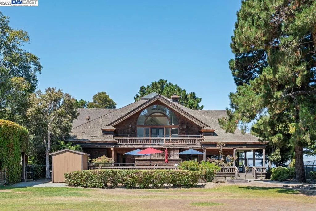 Alameda, California 94502, United States, ,Commercial,Pending,69797