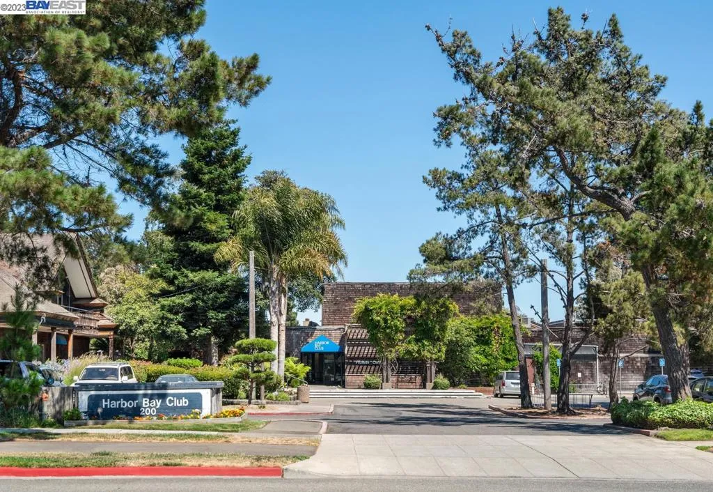 Alameda, California 94502, United States, ,Commercial,Pending,69797