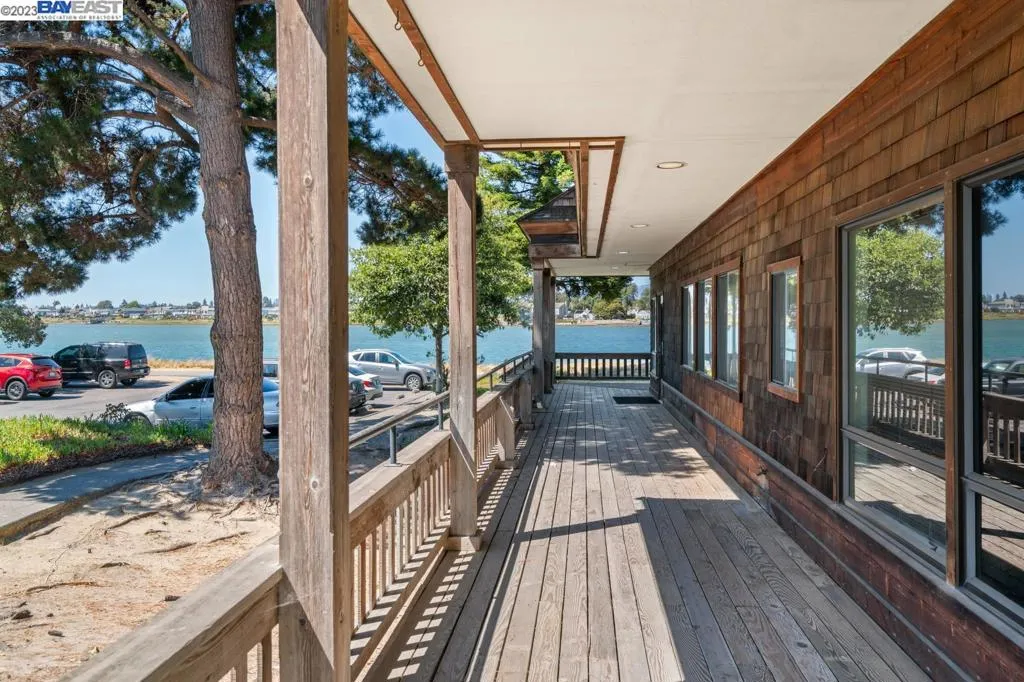 Alameda, California 94502, United States, ,Commercial,Pending,69797