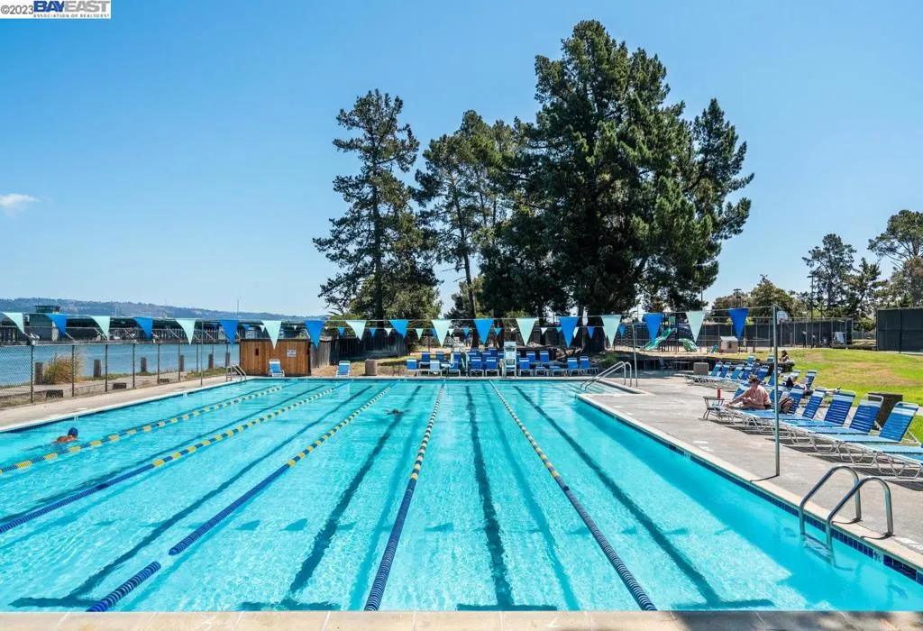 Alameda, California 94502, United States, ,Commercial,Pending,69797