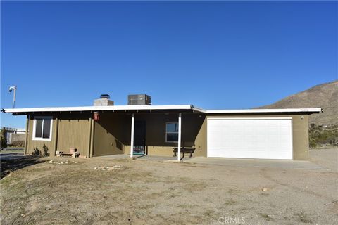 Photo of 20511 Memory Ln, Apple Valley, CA 92308 (MLS # PW25268902)
