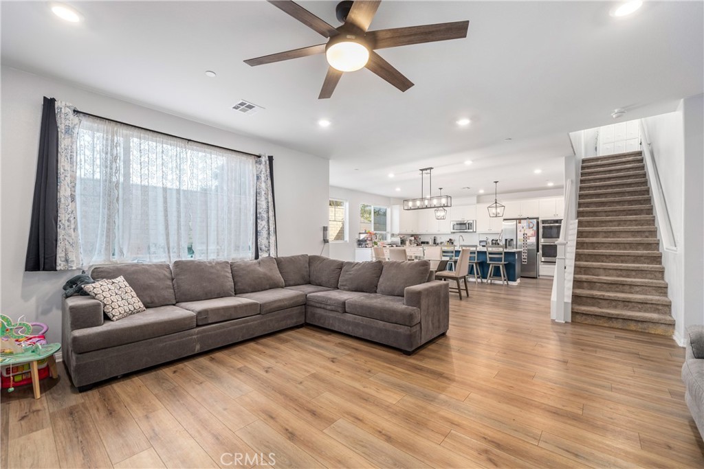 1744 Sunny Heights Lane