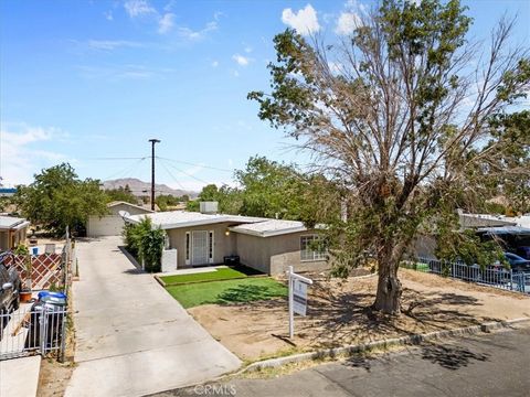16652 Zenda Street Victorville CA 92395