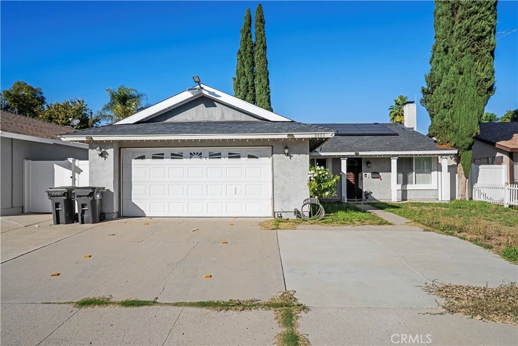 Photo of 3955 Lecont Court, Simi Valley, CA 93063 (MLS # SR25257996)