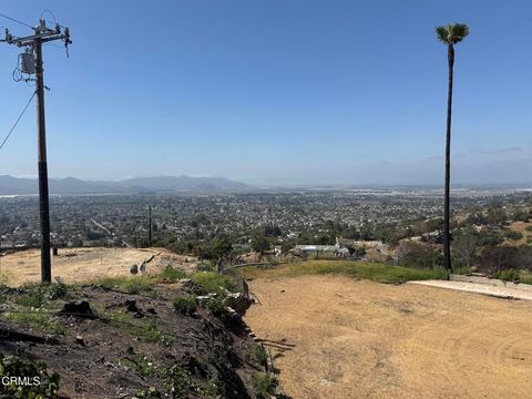 894 W Highland Drive Camarillo CA 93010