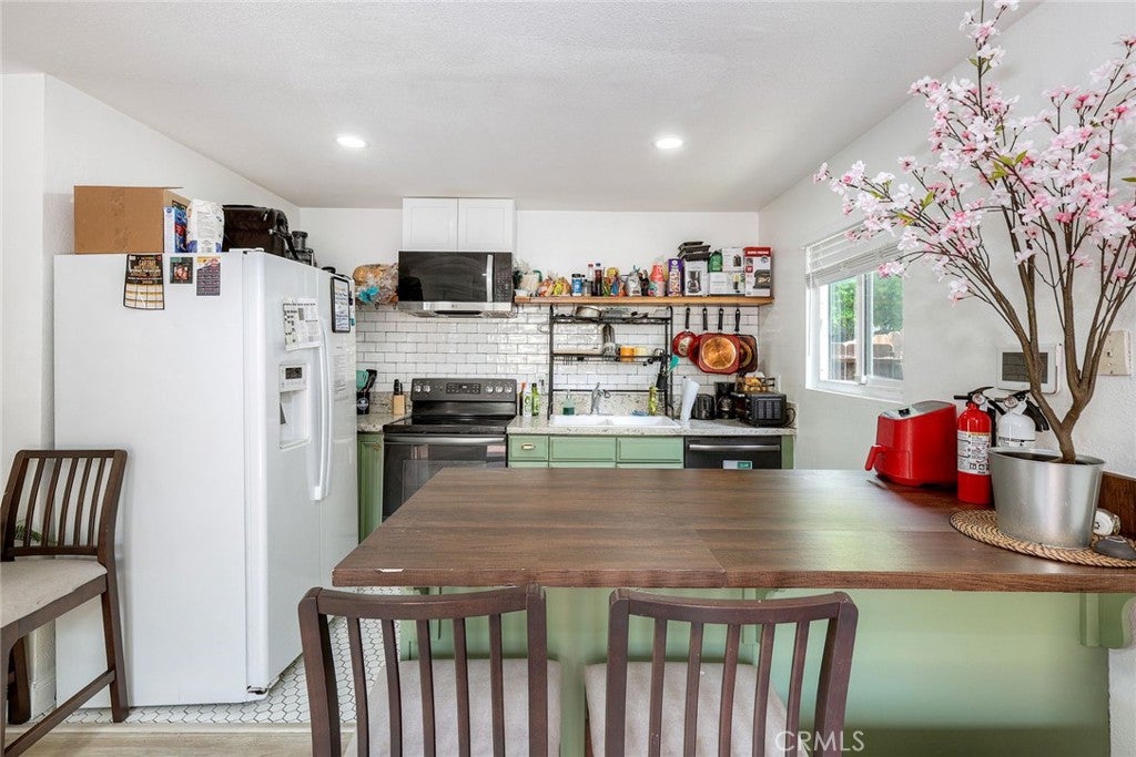 1434 Hilltop Drive 30