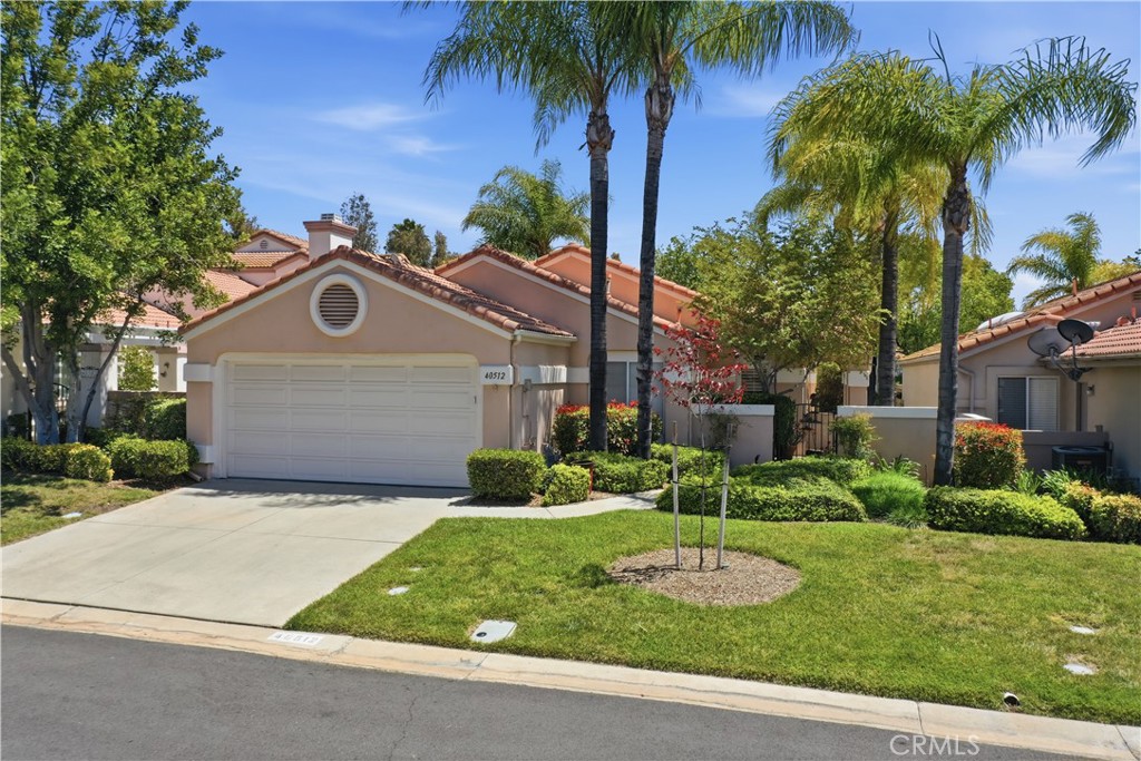 40512 Via Amapola