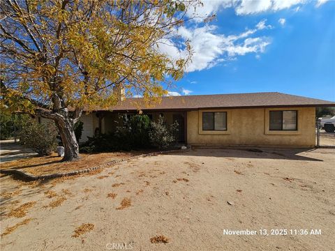 Photo of 7739 Bangor Avenue, Hesperia, CA 92345 (MLS # HD25265493)