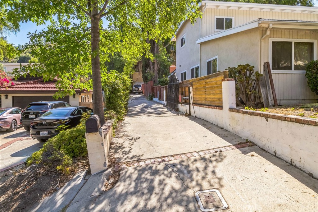 4804 Excelente Drive