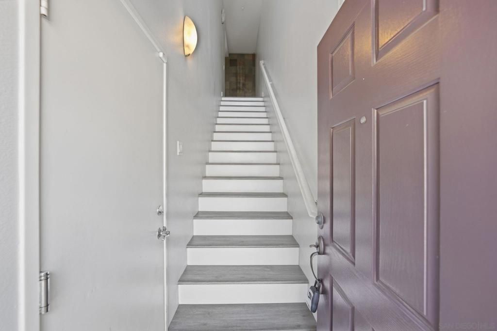 Photo of 17 Via Montisi, Santee, CA 92071 (MLS # 260009277SD)