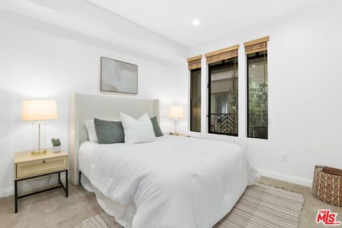 Tiny photo for 5625 Crescent Parkway #105, Playa Vista, CA 90094 (MLS # 25606143)