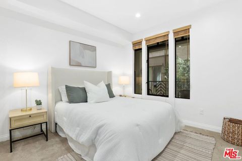 Tiny photo for 5625 Crescent Parkway #105, Playa Vista, CA 90094 (MLS # 25606143)