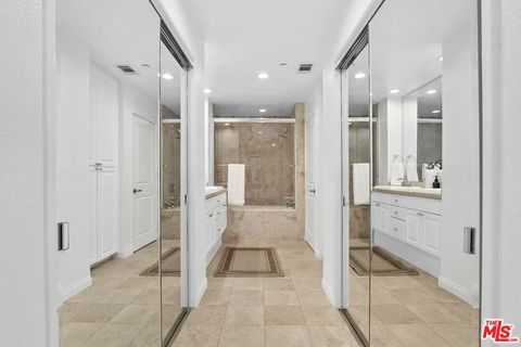 Tiny photo for 5625 Crescent Parkway #105, Playa Vista, CA 90094 (MLS # 25606143)