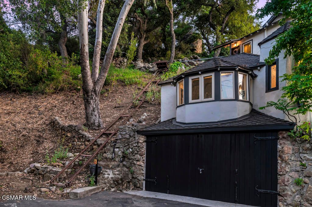 Photo of 314 Upper Lake Road, Westlake Village, CA 91361 (MLS # 225003259)