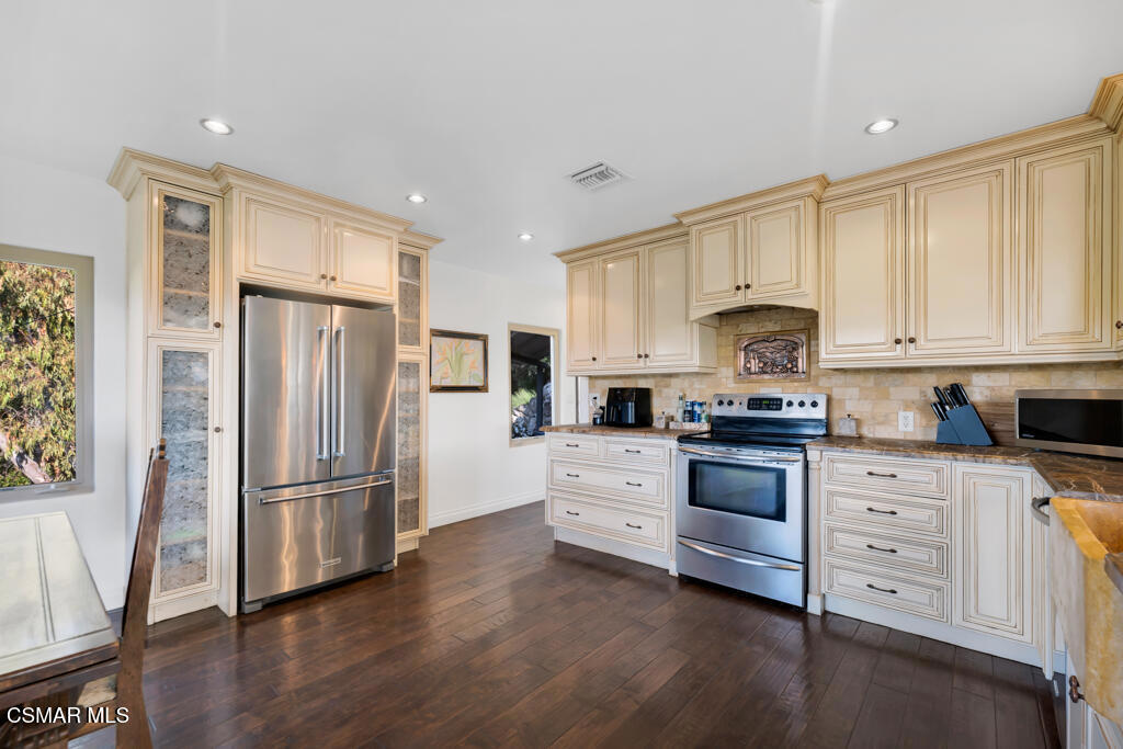 Thistleberry/Sherwood-765 - 765 - Residential