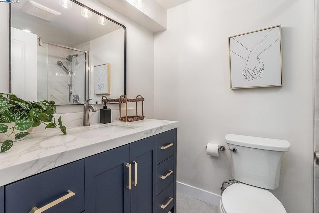 DALY CITY - Residential