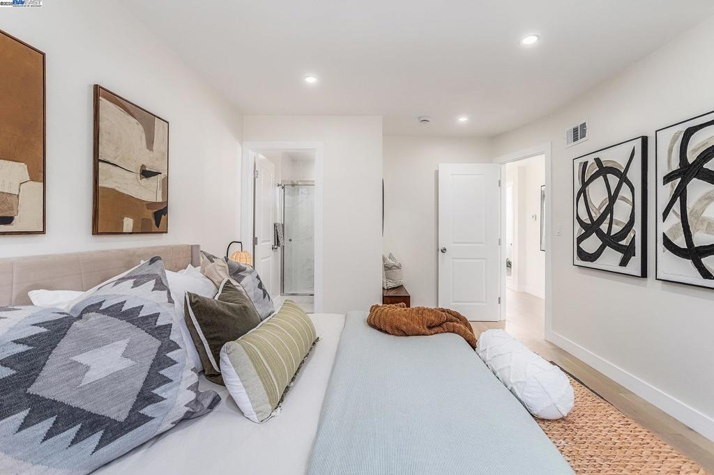 DALY CITY - Residential