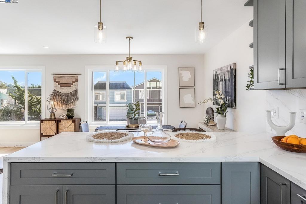 DALY CITY - Residential