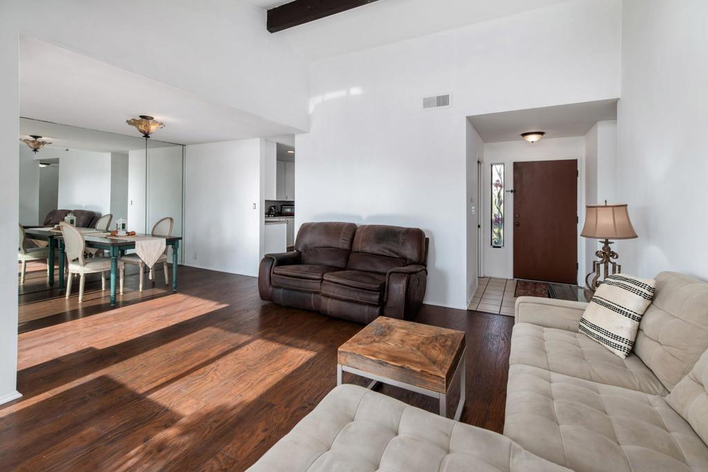 907 Caminito Estrada E