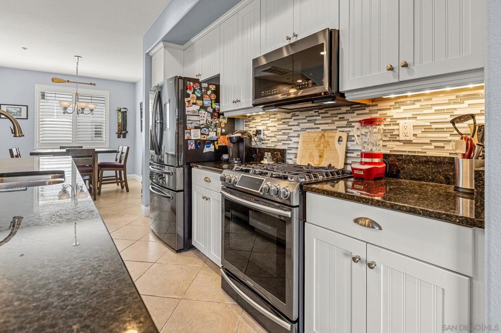 790 Harbor Cliff 190