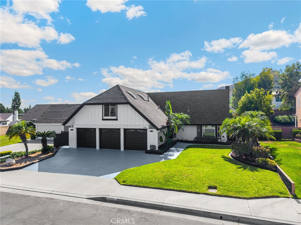 6191 Jacaranda Lane