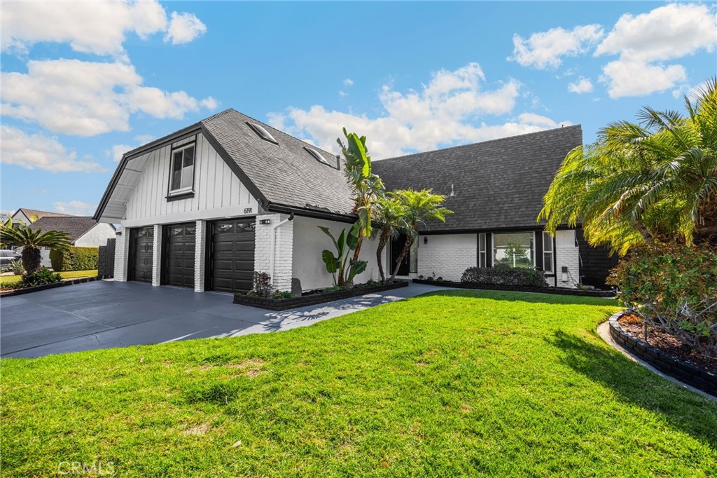 6191 Jacaranda Lane