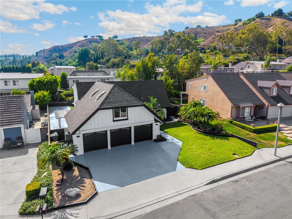 6191 Jacaranda Lane