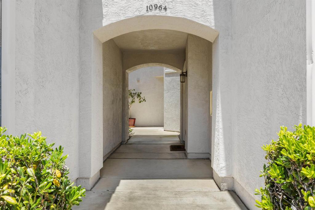 10964 Ivy Hill Drive 3