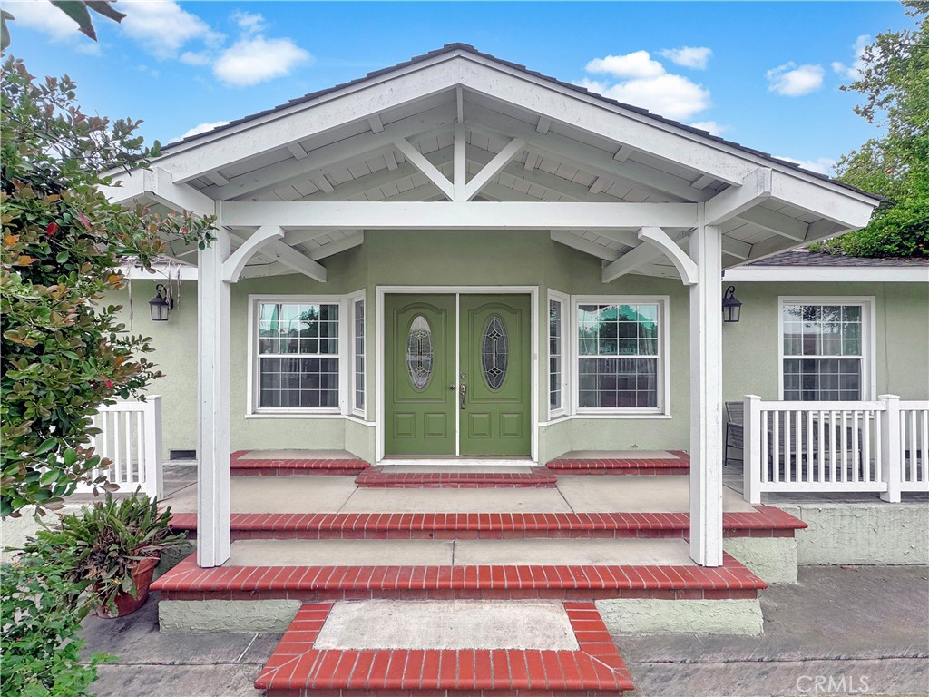 Riviera Huntington (RIHU) - Residential Income