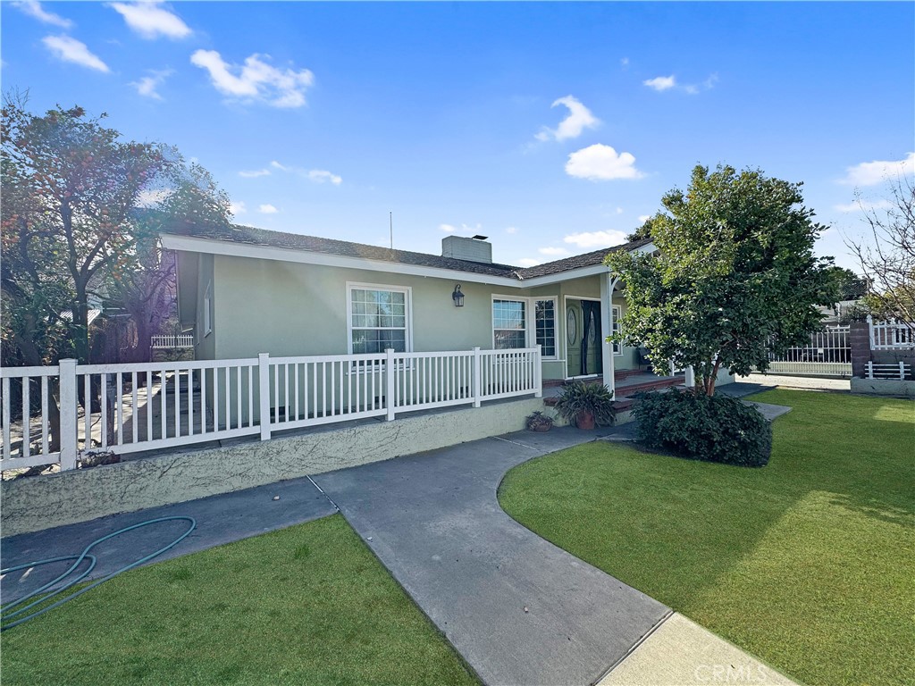 Riviera Huntington (RIHU) - Residential Income